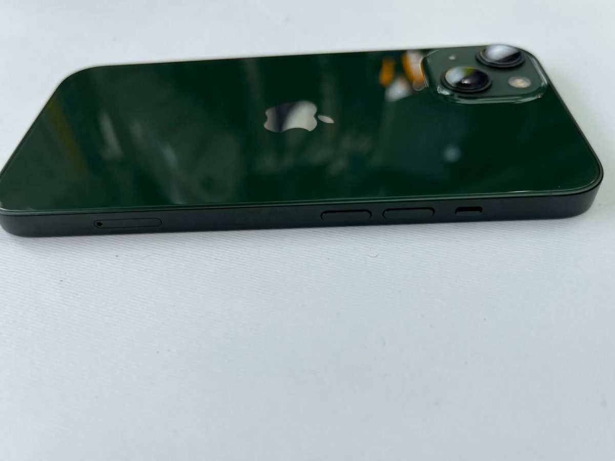 گوشی استوک موبایل اپل مدل iPhone 13 zaدو سیم‌ کارت ظرفیت ۱۲۸ گیگابایت و رم ۴ گیگابایت