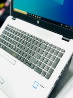 لپ تاپ استوک 15 اینچی hp مدل 580G3 با حافظه 256 و رم 8 گیگ